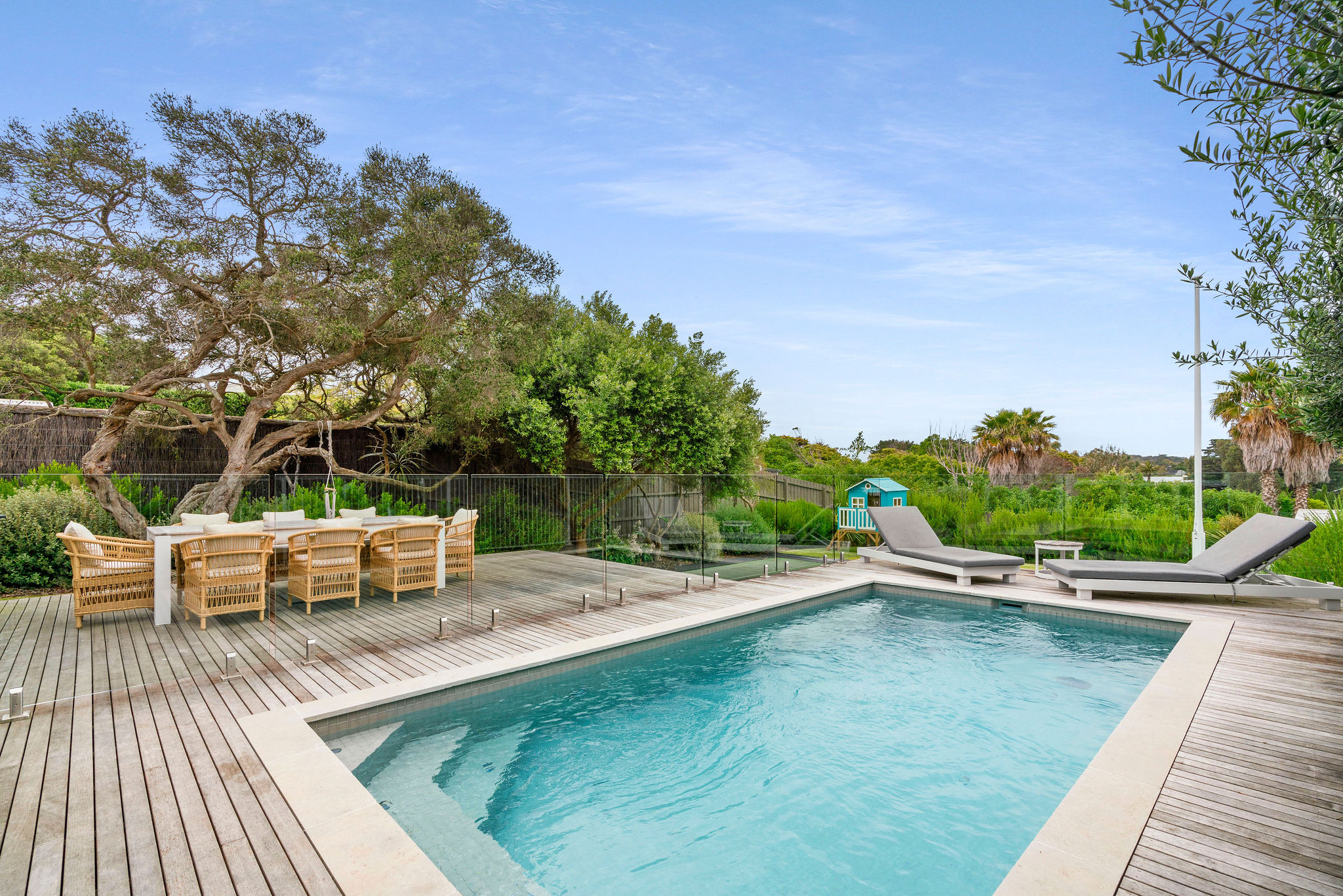 Quintessential Portsea beach house, walk to beach and village (sleeps 8)