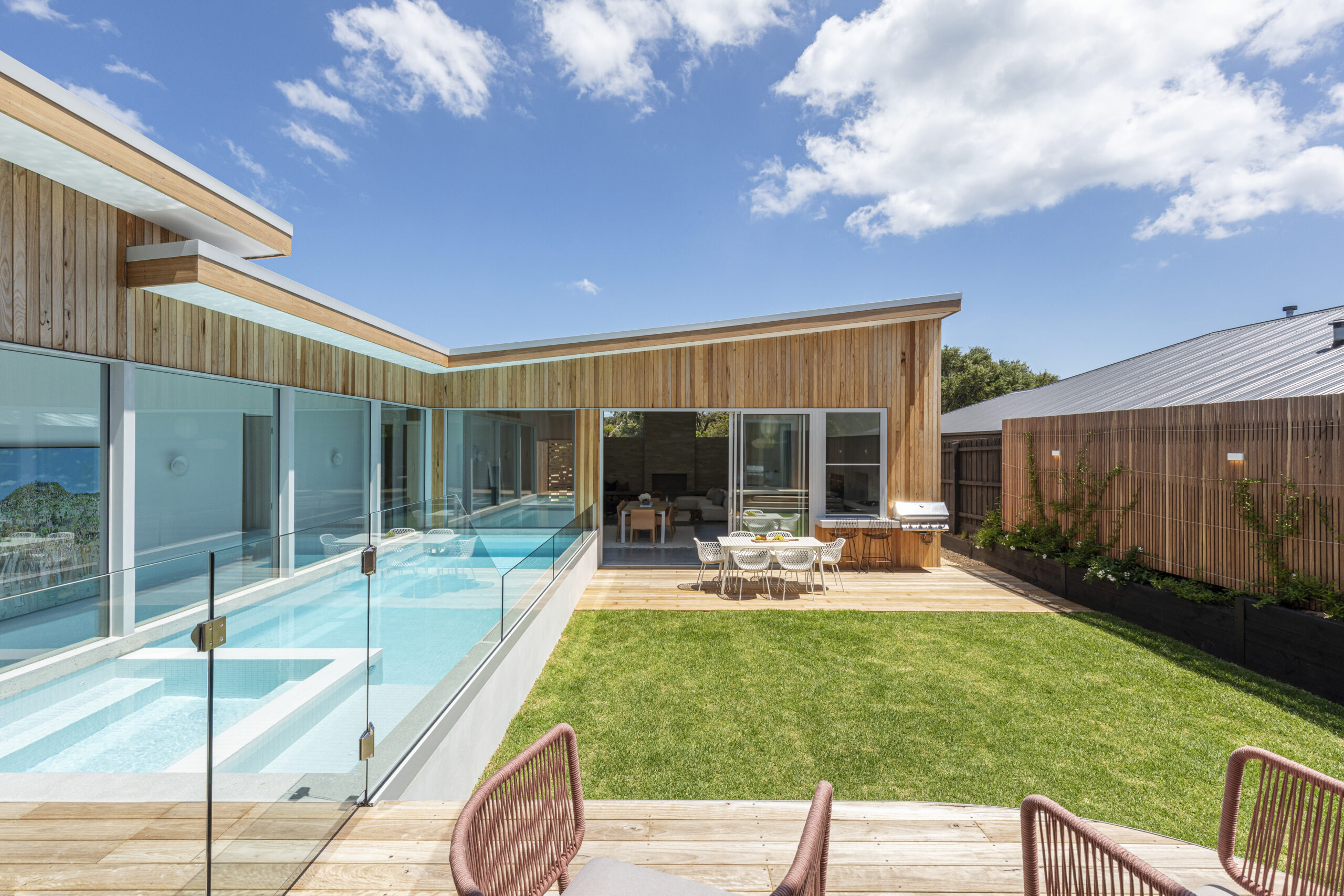 Sorrento 4 bed retreat with pool and heated spa